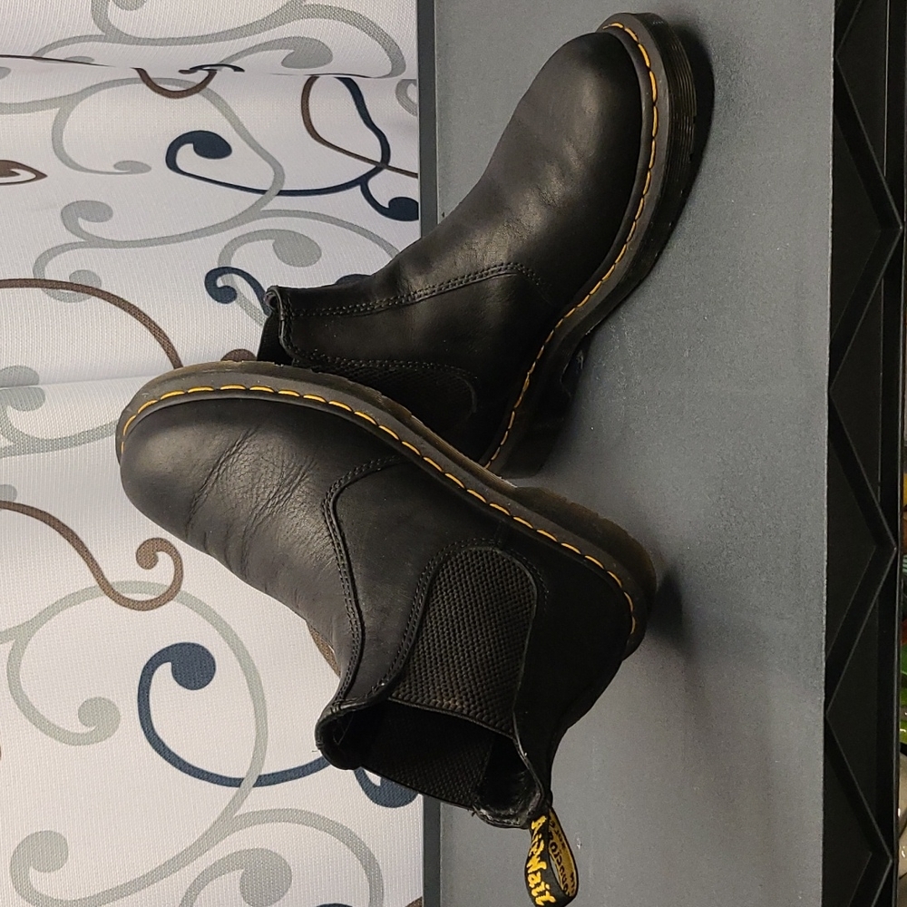 Dr. Marten Boots